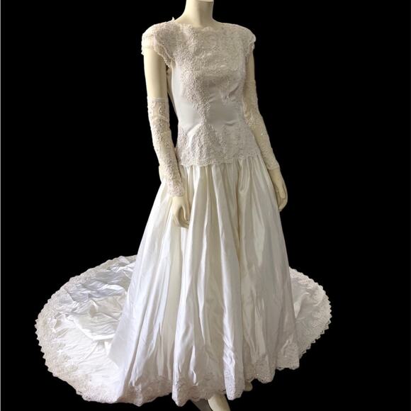 Vintage After Six Wedding dress with train & sleeveless gloves size 8 - Picture 3 of 16